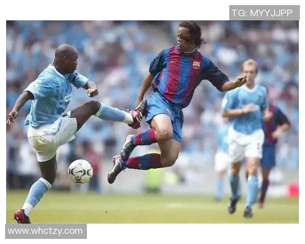 年龄差最小的足球明星背后的故事与成就探讨